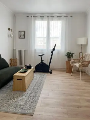 Coin salon dans l'établissement Nouveau Appartement 2p parisien