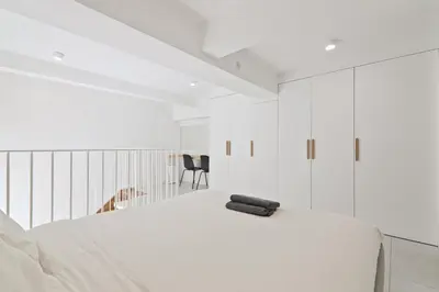 Un ou plusieurs lits dans un hébergement de l'établissement Studio Apartment Near Eiffel Tower with NetFlix