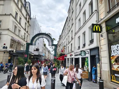 Clients de l'établissement Jolie Montorgeuil