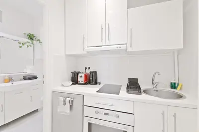 Plan de l'établissement Near Eiffel Tower Luxurious 1 Bedroom Apartment with Free Netflix