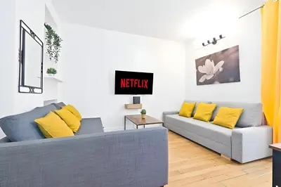 Plan de l'établissement Near Eiffel Tower Luxurious 1 Bedroom Apartment with Free Netflix