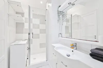 Plan de l'établissement Near Eiffel Tower Luxurious 1 Bedroom Apartment with Free Netflix