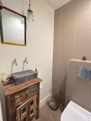 Salle de bains dans l'établissement L'appartement Charlot C