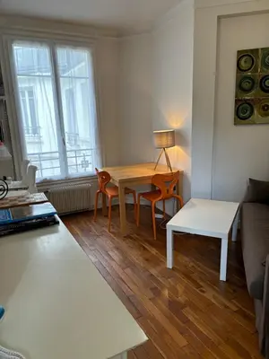 Coin salon dans l'établissement Appartement typique parisien Paris 15