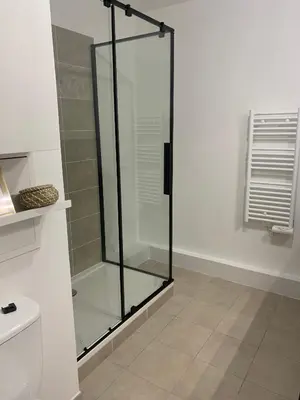 Salle de bains dans l'établissement Studio Bagneux - Jardin