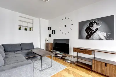 Télévision ou salle de divertissement dans l'établissement Suite Thouars - Havre de paix au cœur de Paris