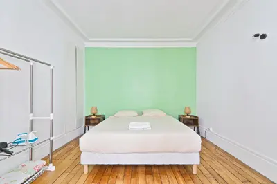 Un ou plusieurs lits dans un hébergement de l'établissement 1 Bedroom Apartment Monge II up to 4 Guests With NetFlix
