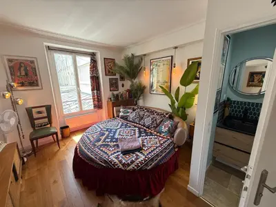 Coin salon dans l'établissement Chambre rétro