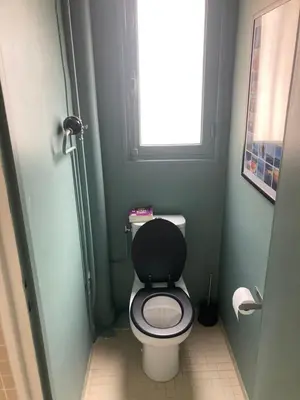 Salle de bains dans l'établissement Appartement familial 140m2, vue Seine, 4 chambres