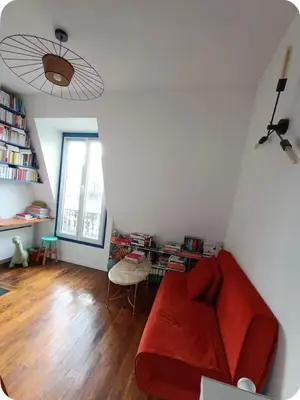 Coin salon dans l'établissement Appartement, Paris Montmartre