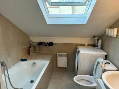 Salle de bains dans l'établissement Appartement Duplex, Place de la Bastille, 11ème arrondissement