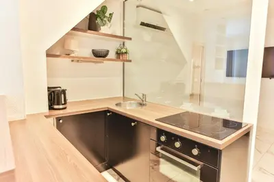 Cuisine ou kitchenette dans l'établissement Charming 1BR 4P - Eiffel Tower Trocadero
