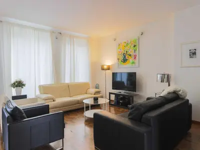 Coin salon dans l'établissement House with garden 4BR 10P near Paris