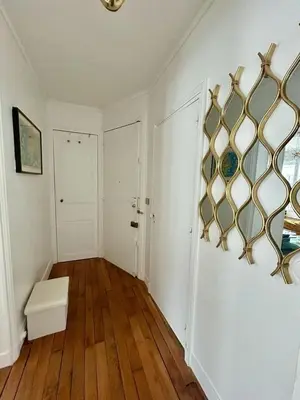 Plan de l'établissement Elegant Retreat in Levallois with Sunny Balcony