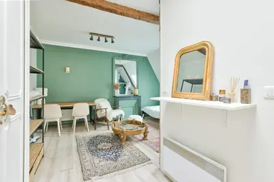 Plan de l'établissement Parisian studio near Place de la République