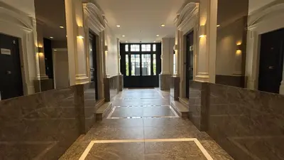 Plan de l'établissement Studio Porte Maillot Paris Immeuble Haussmannien