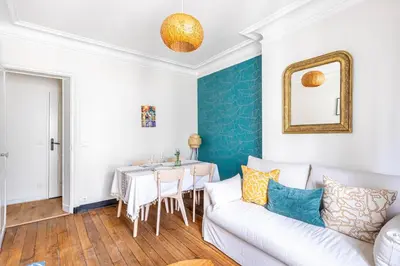 Coin salon dans l'établissement GuestReady - 11th Arr. comfortable retreat