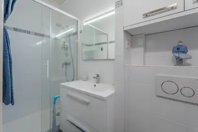 Salle de bains dans l'établissement Le rétro - 11ème - Bastille