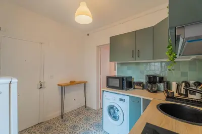 Cuisine ou kitchenette dans l'établissement Le rétro - 11ème - Bastille