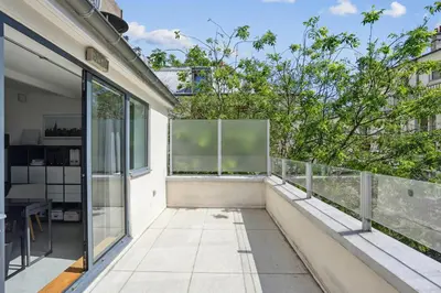 Balcon ou terrasse dans l'établissement AV Experiences - Maison Belleville Luxury