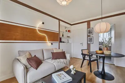Coin salon dans l'établissement Etnia - 1 chambre à Jardin des Plantes