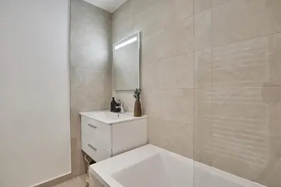 Salle de bains dans l'établissement Yanoa - 4 chambres à Madeleine