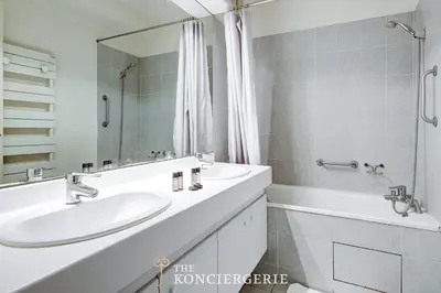 Plan de l'établissement Design et confort a Montmartre