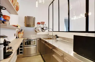 Cuisine ou kitchenette dans l'établissement Appartement chic avec vue - Montorgueil