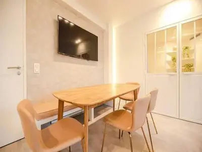 Télévision ou salle de divertissement dans l'établissement Superb Appt with AC - 2BD 6P - Madeleine Opera