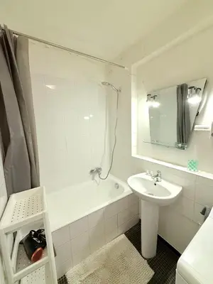 Salle de bains dans l'établissement Appartement Brochant Batignolles Paris