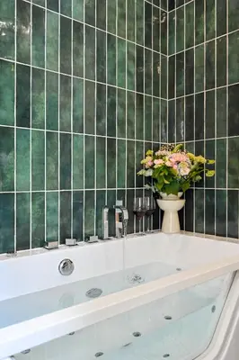 Salle de bains dans l'établissement Lavie Maison Studio AC & Hot Tub