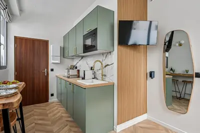 Cuisine ou kitchenette dans l'établissement Lavie Maison Studio AC & Hot Tub