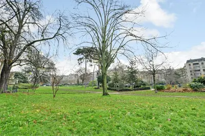 Jardin de l'établissement Charming apartment - 1BR-3P - Arc de Triomphe