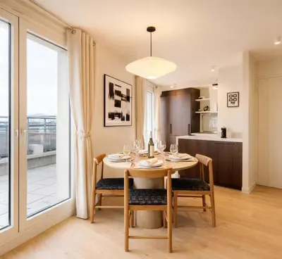 Coin salon dans l'établissement Eiffel Tower - Exclusive loft with terrace jacuzzi and lift