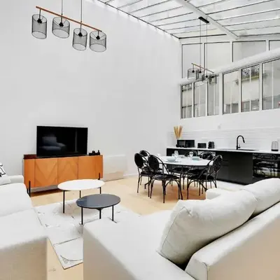 Authentique Apartment - 1BR- 2P- Voltaire