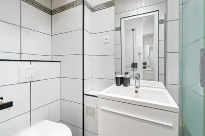 Salle de bains dans l'établissement Montmartre - Élégance & Charme au pied Sacré-Cœur