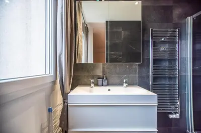 Salle de bains dans l'établissement Appartement cosy&design climatisation Montparnasse