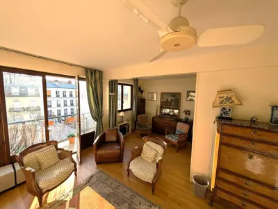 Coin salon dans l'établissement Vintage Pied-a-Terre - Eiffel Tower View