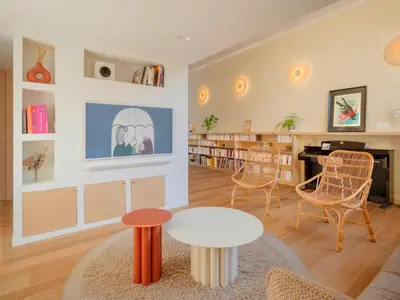Coin salon dans l'établissement Maison d'architecte sur Seine