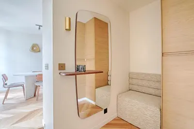 Coin salon dans l'établissement Heart Marais Luxury 2BR AC by Melvane