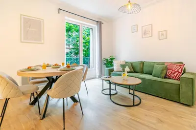 Coin salon dans l'établissement Appartement 2 Chambre Bercy Vincennes