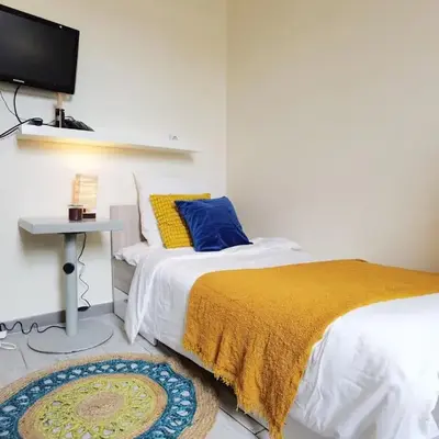 Bright Solo Studio by Hôtel de Ville and Sein river 1mn to Metro N1-241