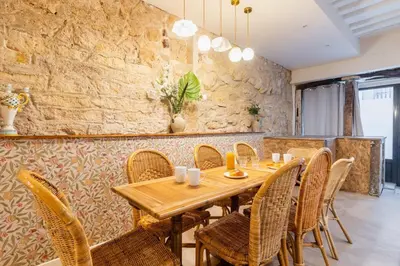 Coin salon dans l'établissement Appartement Spacieux et atypique - Paris 13 - 4P