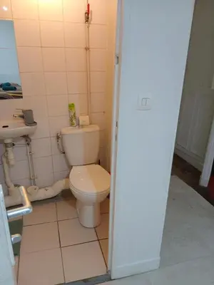 Salle de bains dans l'établissement TPSA20- ROOM Bis