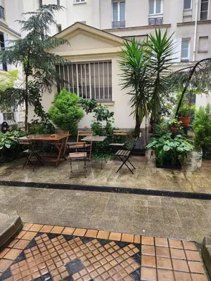 Jardin de l'établissement Paris 12 Apartment