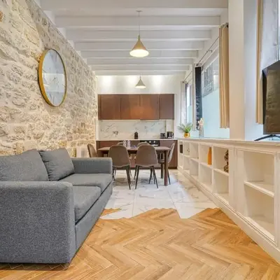 Design Loft for 6 guests in Sentier