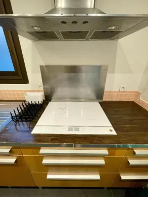 Cuisine ou kitchenette dans l'établissement Tour Eiffel Francois Gerard