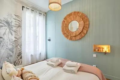 Un ou plusieurs lits dans un hébergement de l'établissement Superb apartment Invalides Eiffel Tower