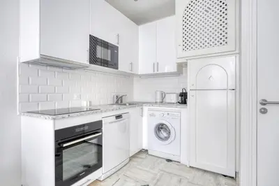 Cuisine ou kitchenette dans l'établissement Lovely duplex 4p - Temple