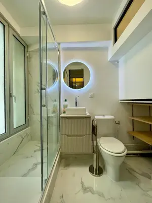 Salle de bains dans l'établissement Marais Étienne Marcel paris